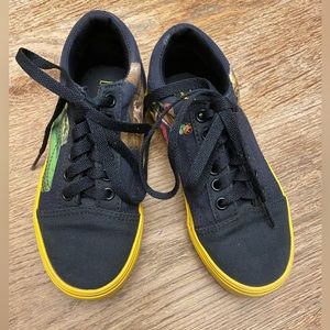 Vans National Geographic animals old skool sneakers little kids size 12